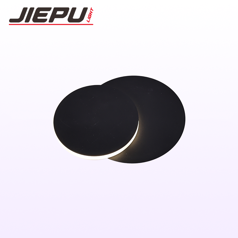 Rotatable wall lamp
